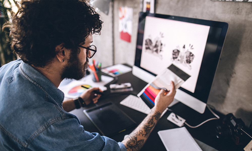 Belajar Desain Grafis dari Kursus Online Berpeluang Karier